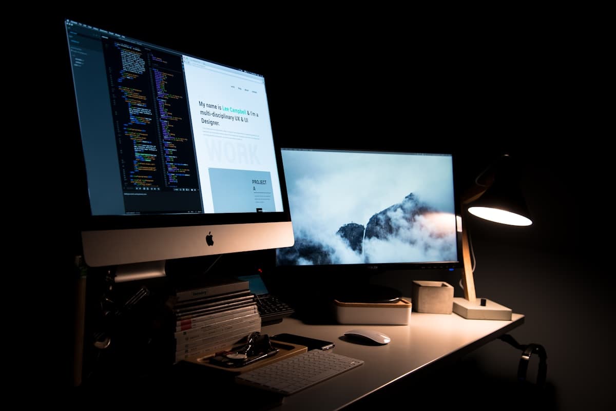 UI/UX & Prototyper
